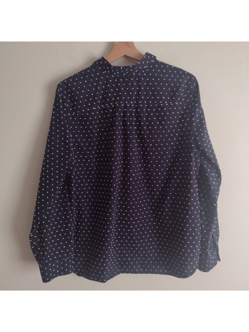 Talbots Navy Polka Dot Button-Up Shirt 16 Lightweight Cotton Dotted Swiss Top - Picture 8 of 12